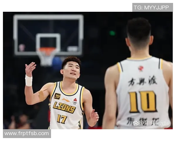 2017年CBA新疆队与天津队激战回顾精彩瞬间与战术分析