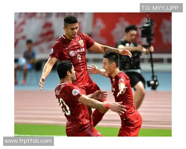 上港与恒大激战正酣2017年7月22日的经典对决回顾