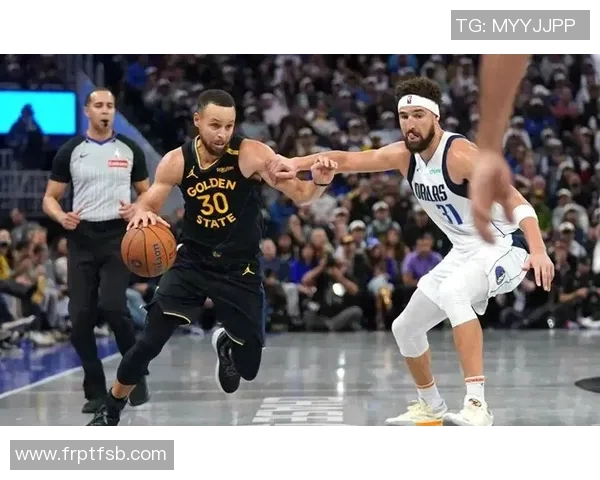 勇士主帅与球员争吵:库里和汤普森隔空怒吼交恶 勇士主帅与球员争吵:库里和汤普森隔空怒吼交恶