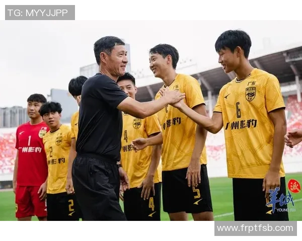 莱万领衔球队新征程追逐荣耀与梦想的足球传奇之路