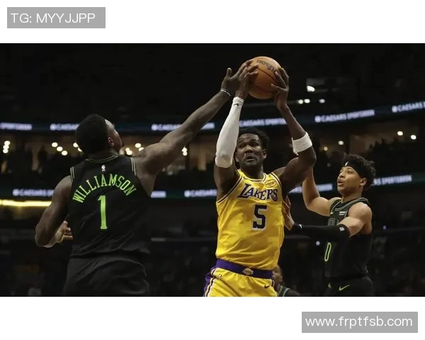 湖人对阵鹈鹕精彩赛事直播无插件观看指南与分析