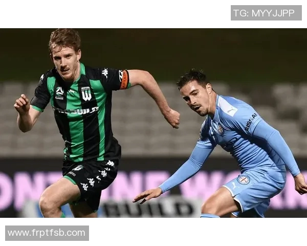 墨尔本港鲨鱼与墨尔本胜利的激烈对决即将上演球迷期待的精彩时刻